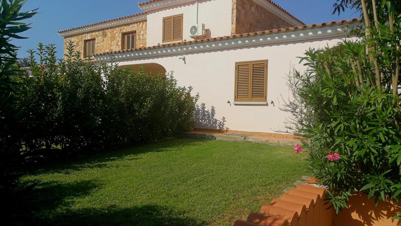 Appartamento Residenziale Trilocale 6 Posti Letto Via Sardegna San Teodoro San Teodoro  Eksteriør billede