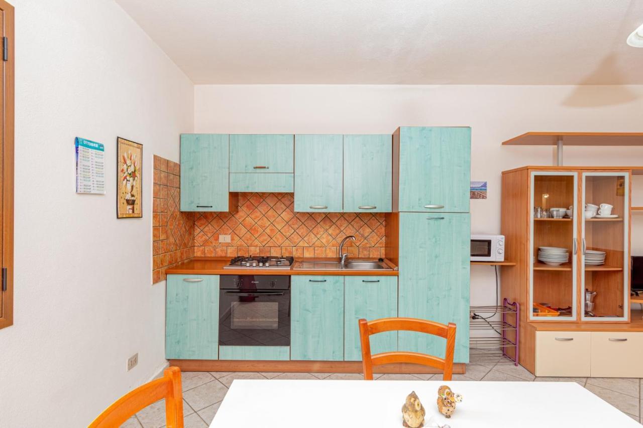 Appartamento Residenziale Trilocale 6 Posti Letto Via Sardegna San Teodoro San Teodoro  Eksteriør billede