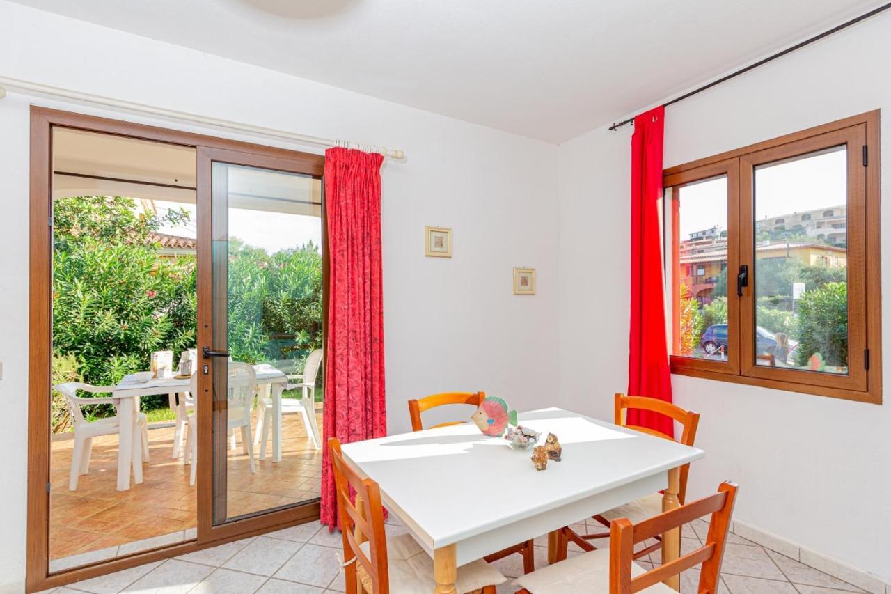 Appartamento Residenziale Trilocale 6 Posti Letto Via Sardegna San Teodoro San Teodoro  Eksteriør billede