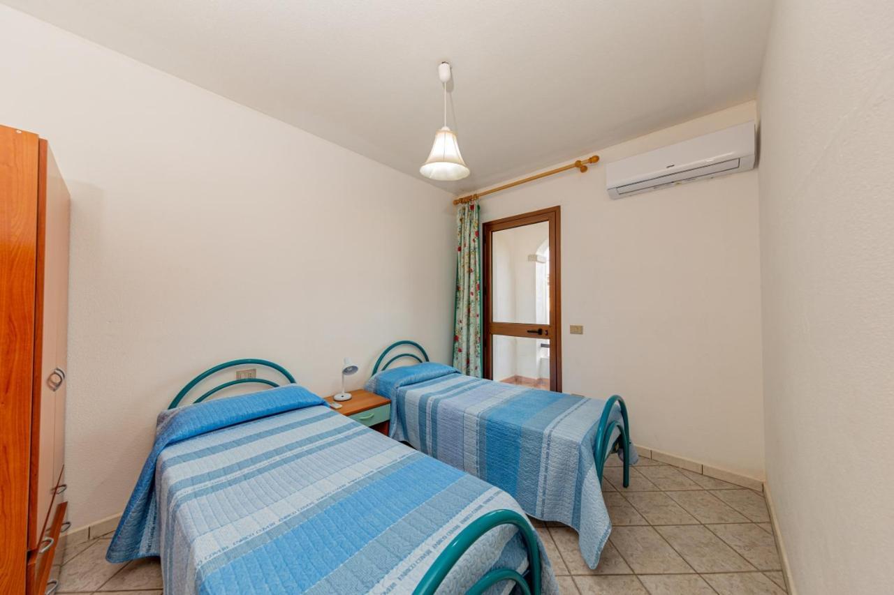 Appartamento Residenziale Trilocale 6 Posti Letto Via Sardegna San Teodoro San Teodoro  Eksteriør billede