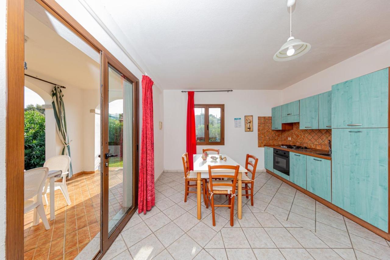 Appartamento Residenziale Trilocale 6 Posti Letto Via Sardegna San Teodoro San Teodoro  Eksteriør billede