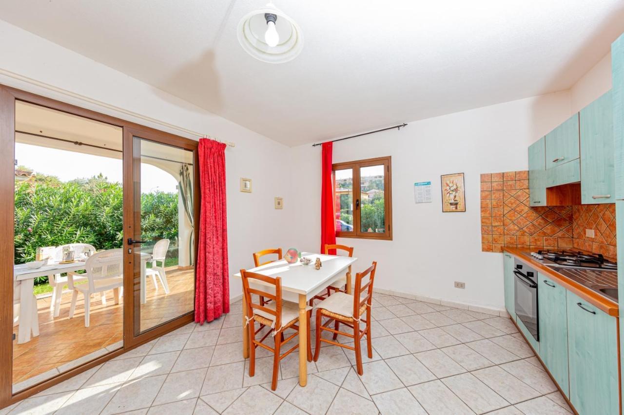Appartamento Residenziale Trilocale 6 Posti Letto Via Sardegna San Teodoro San Teodoro  Eksteriør billede