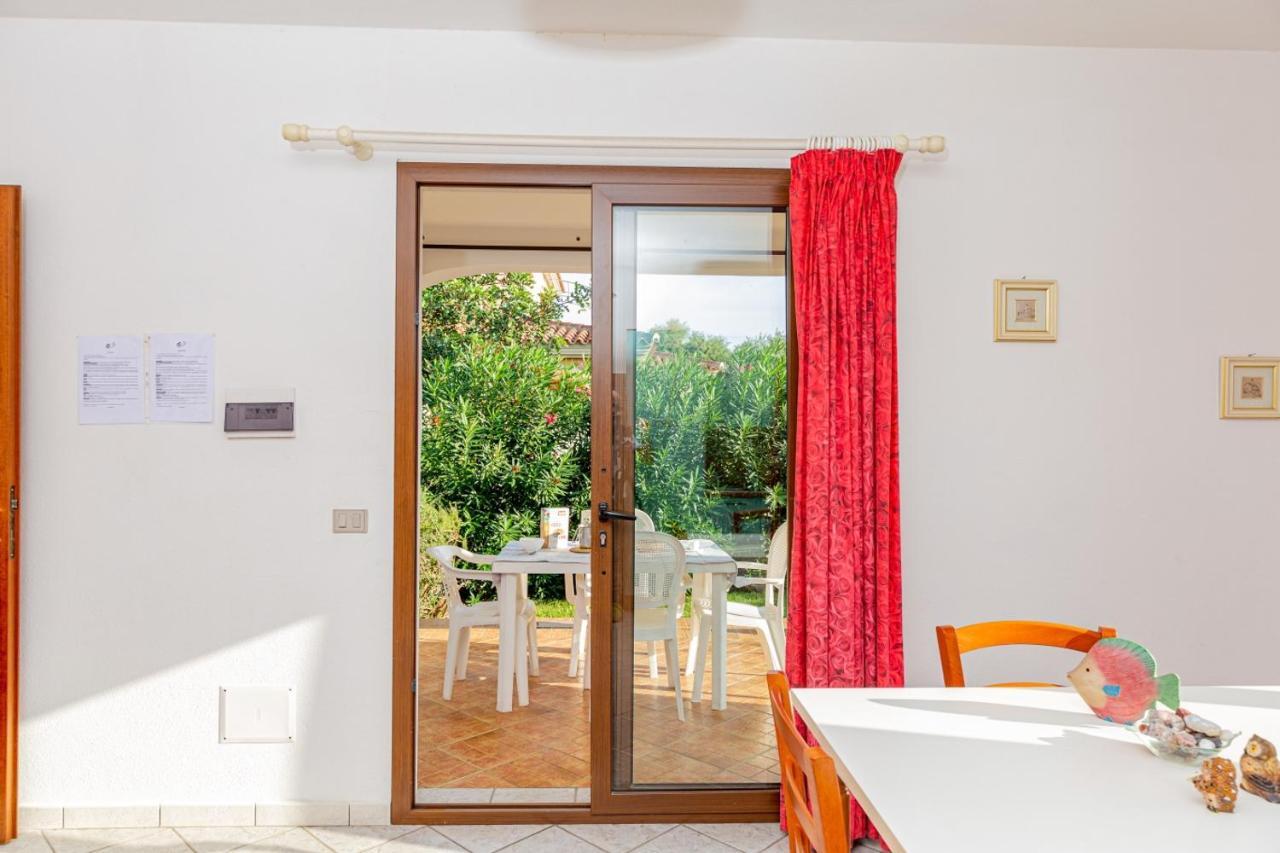 Appartamento Residenziale Trilocale 6 Posti Letto Via Sardegna San Teodoro San Teodoro  Eksteriør billede