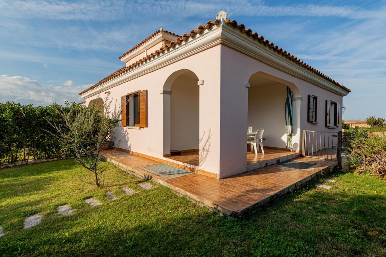 Appartamento Residenziale Trilocale 6 Posti Letto Via Sardegna San Teodoro San Teodoro  Eksteriør billede