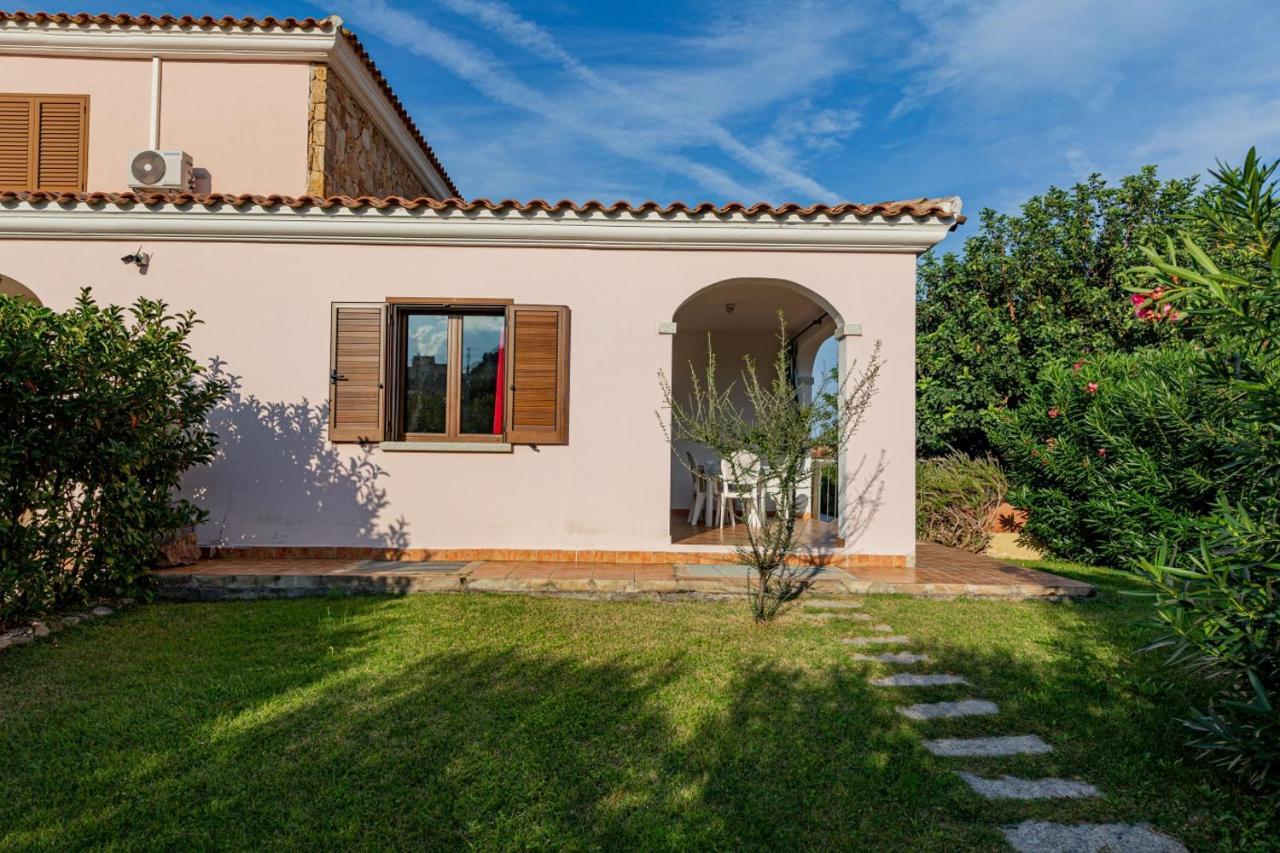 Appartamento Residenziale Trilocale 6 Posti Letto Via Sardegna San Teodoro San Teodoro  Eksteriør billede